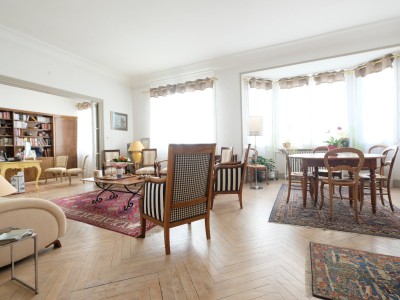 APPARTEMENT T7 A VENDRE - ST ETIENNE CENTRE VILLE - 163,78 m2 - 299000 €