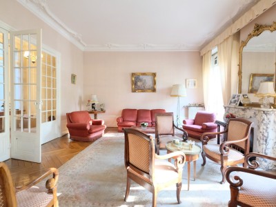APPARTEMENT T7 A VENDRE - ST ETIENNE CENTRE VILLE - 231.32 m2 - 249000€