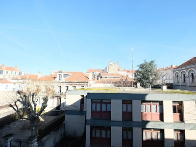 APPARTEMENT T8 - ST ETIENNE CENTRE VILLE - 191 m2 - VENDU