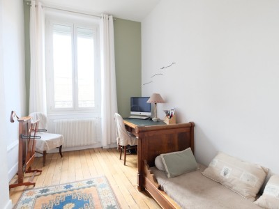 APPARTEMENT T8 A VENDRE - ST ETIENNE CENTRE VILLE - 191 m2 - 310�000�&euro;