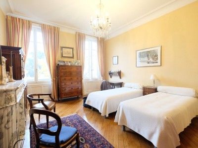 APPARTEMENT T9 A VENDRE - ST ETIENNE CENTRE VILLE - 244 m2 - 295000€