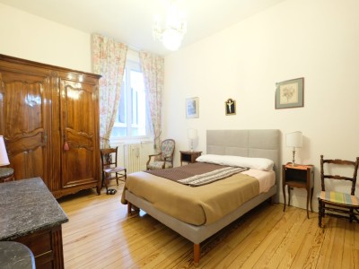 APPARTEMENT T9 A VENDRE - ST ETIENNE CENTRE VILLE - 244 m2 - 295000€