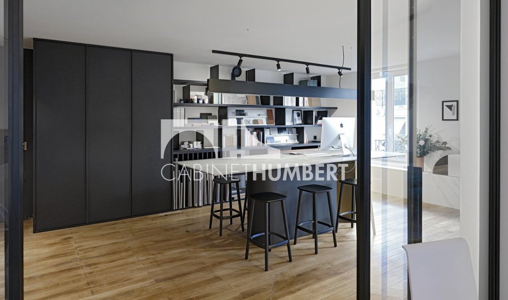 BUREAU A LOUER - ST ETIENNE CENTRE VILLE - 88 m2 - 900 &euro; HC par mois