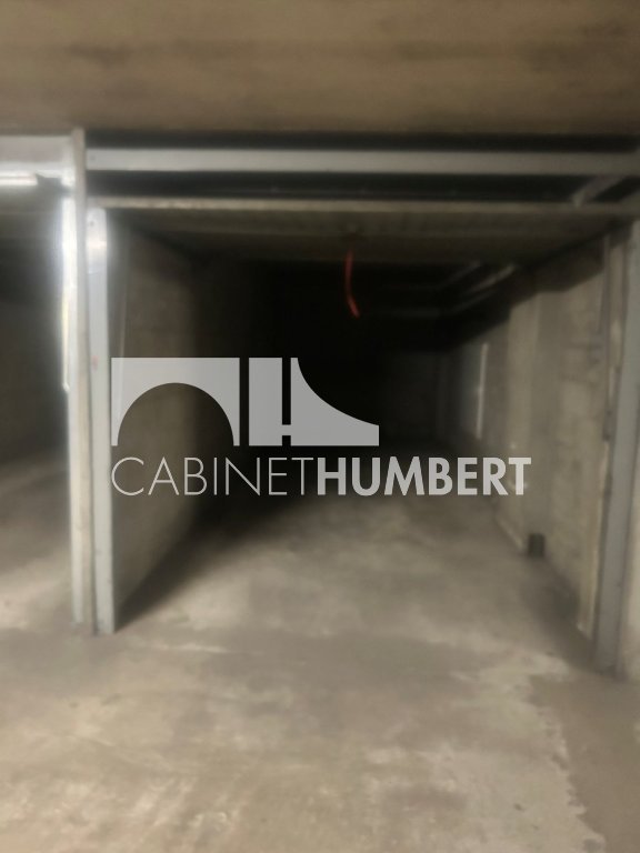 GARAGE A LOUER - ST ETIENNE CHAVANELLE - 20 m2 - 85 &euro; charges comprises par mois