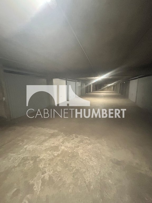 GARAGE A LOUER - ST ETIENNE CHAVANELLE - 20 m2 - 85 &euro; charges comprises par mois