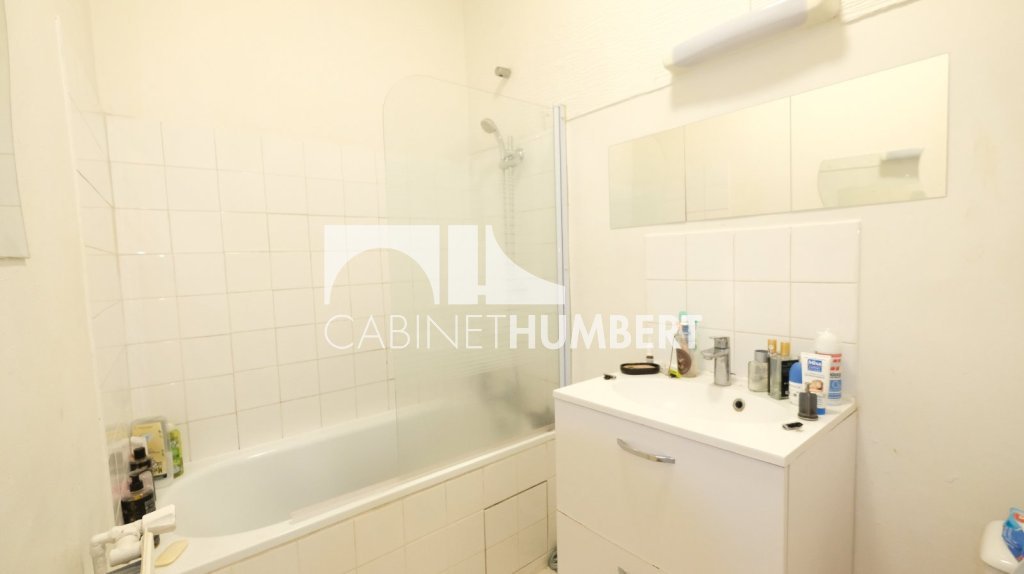 IMMEUBLE DE RAPPORT A VENDRE - ST ETIENNE FACULTE / CENTRE DEUX - 382 m2 - 309 000 &euro;