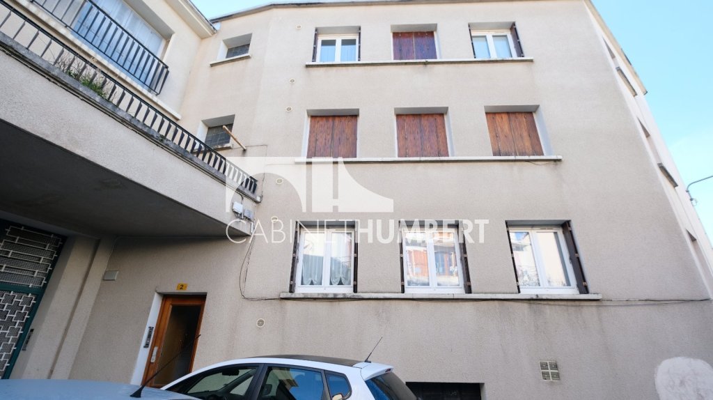 IMMEUBLE DE RAPPORT A VENDRE - ST ETIENNE FOURNEYRON - 174.56 m2 - 235�000�&euro;