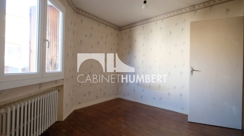 IMMEUBLE DE RAPPORT A VENDRE - ST ETIENNE FOURNEYRON - 174.56 m2 - 235�000�&euro;