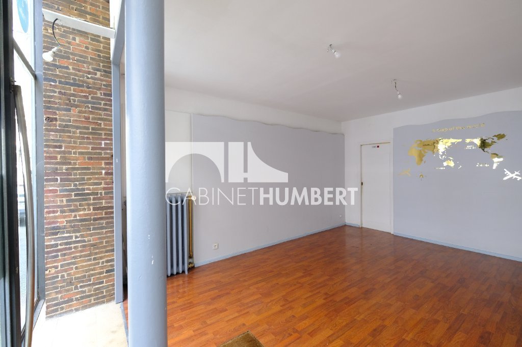 LOCAL COMMERCIAL A LOUER - ST ETIENNE CENTRE VILLE - 28.26 m2 - 350 &euro; HC et HT par mois