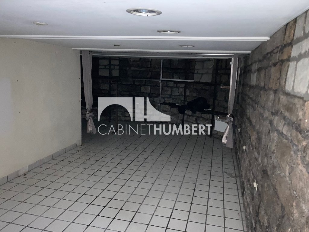 LOCAL COMMERCIAL A LOUER - ST ETIENNE CENTRE VILLE - 59 m2 - 400 &euro; HC par mois