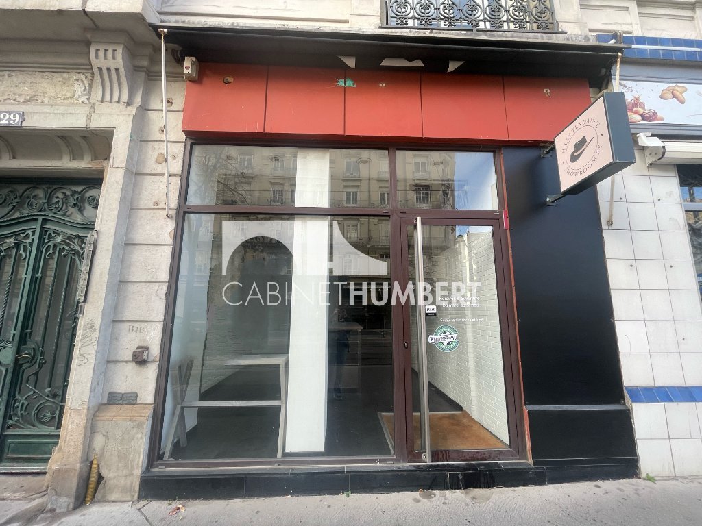 LOCAL COMMERCIAL A LOUER - ST ETIENNE CENTRE VILLE - 59 m2 - 400 &euro; HC par mois
