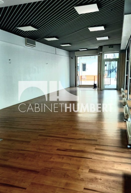 LOCAL COMMERCIAL A LOUER - ST ETIENNE CENTRE VILLE - 87 m2 - 700 &euro; HC par mois