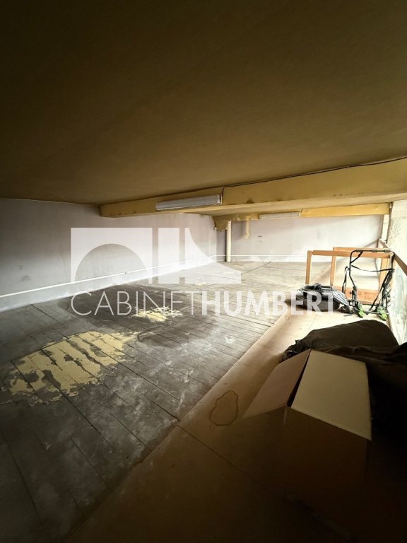 LOCAL COMMERCIAL A LOUER - ST ETIENNE CENTRE VILLE - 122 m2 - 783 &euro; HC par mois