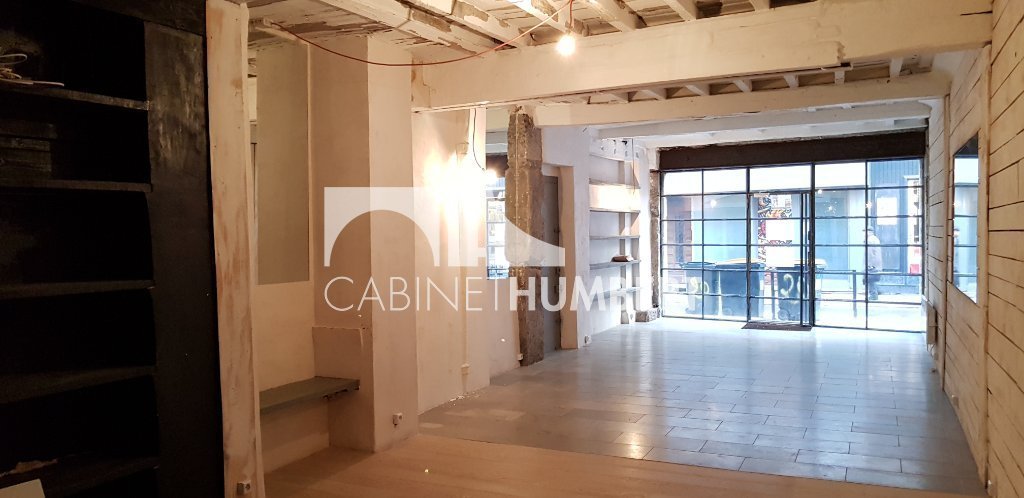 LOCAL COMMERCIAL A LOUER - ST ETIENNE SECTEUR LIBERATION - 55.49 m2 - 500 &euro; HC par mois