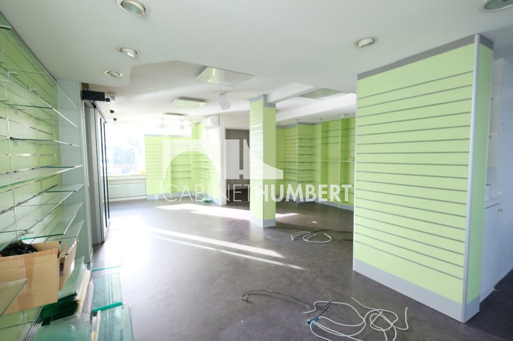LOCAL COMMERCIAL A VENDRE - FIRMINY - 115.59 m2 - 97 000 €