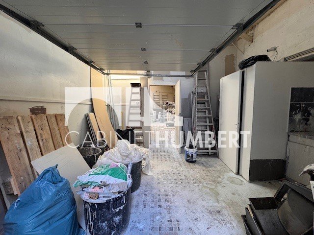 LOCAL COMMERCIAL A VENDRE - ST ETIENNE CENTRE VILLE - 200 m2 - 159 000 €