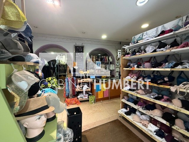 LOCAL COMMERCIAL A VENDRE - ST ETIENNE CENTRE VILLE - 134 m2 - 89 000 &euro; 