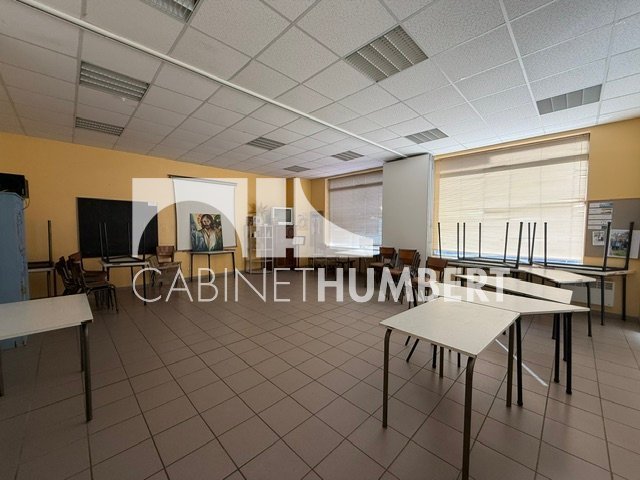 LOCAL D ACTIVITE A VENDRE - ST ETIENNE LA TERRASSE - 107.35 m2 - 145 000 &euro; 