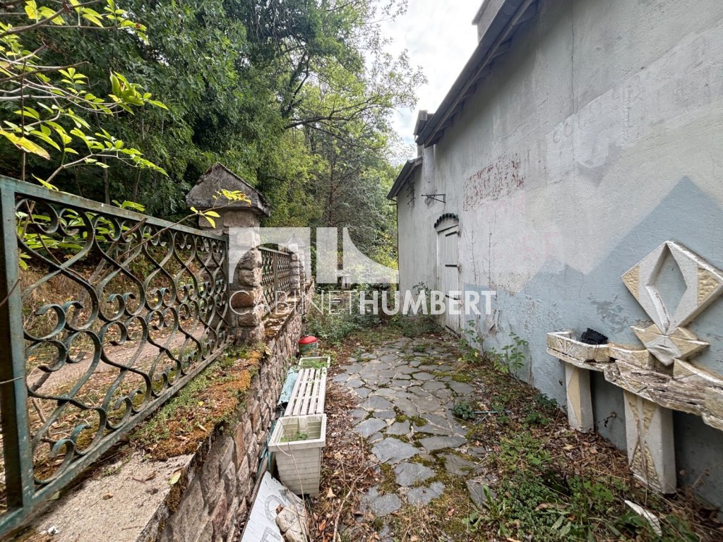MAISON A VENDRE - ROCHETAILLEE - 147 m2 - 55 000 &euro;