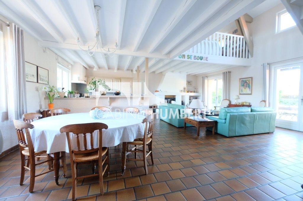 MAISON A VENDRE - ST ETIENNE FAURIEL - 214 m2 - 495�000�&euro;