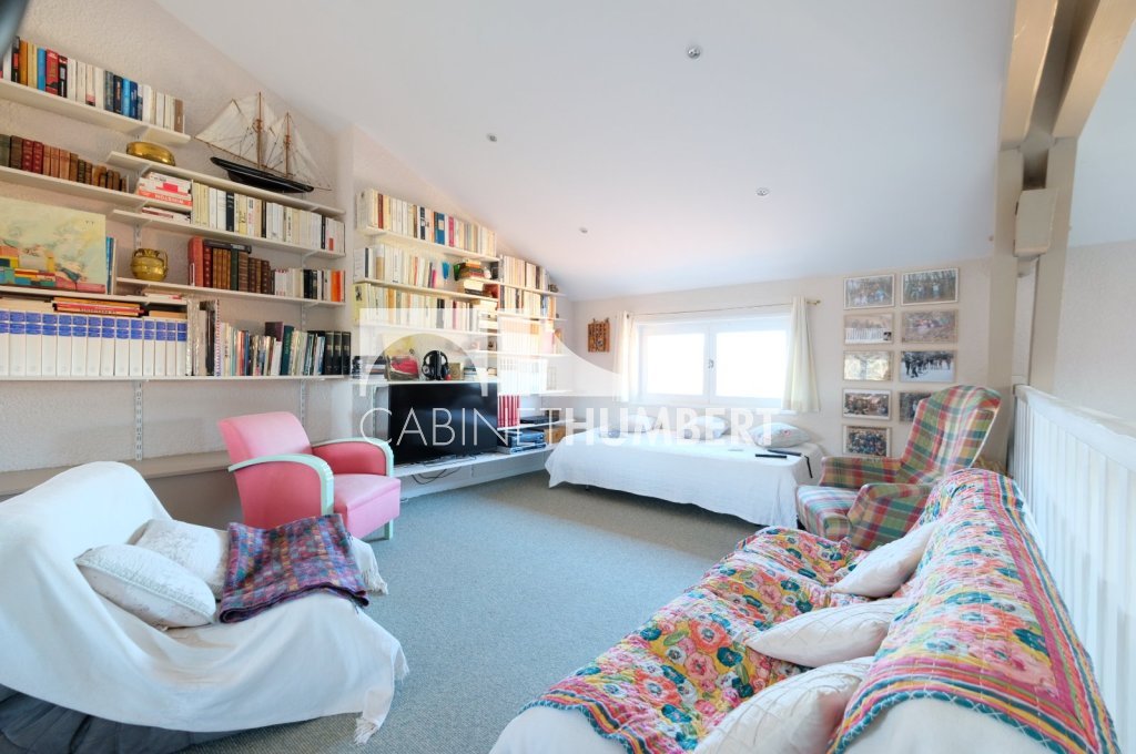 MAISON A VENDRE - ST ETIENNE FAURIEL - 214 m2 - 495�000�&euro;