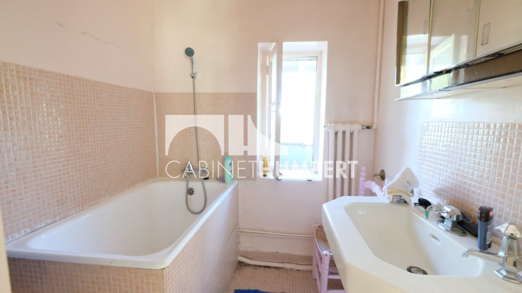 MAISON A VENDRE - ST ETIENNE FAURIEL - 302 m2 - 495 000 &euro;