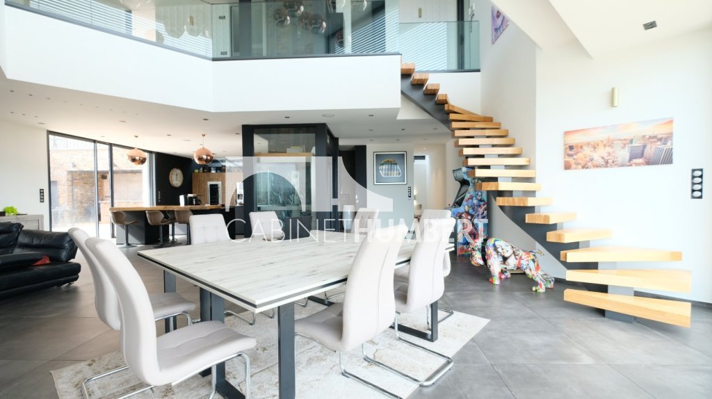 MAISON A VENDRE - ST ETIENNE MONTAUD - 282 m2 - 1 150 000 &euro;