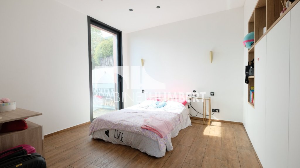 MAISON A VENDRE - ST ETIENNE MONTAUD - 282 m2 - 1 150 000 &euro;