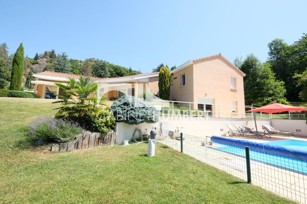 MAISON A VENDRE - ST PAUL EN CORNILLON - 220 m2 - 499 000 €