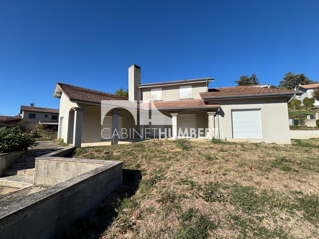 MAISON A VENDRE - ST PRIEST EN JAREZ 16 RUE DE LA GUICHERE - 178 m2 - 375 000 &euro;