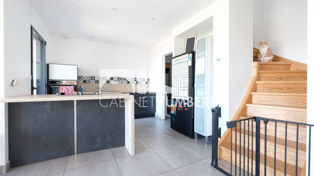 MAISON A VENDRE - ST PRIEST EN JAREZ - 142 m2 - 495 000 &euro;