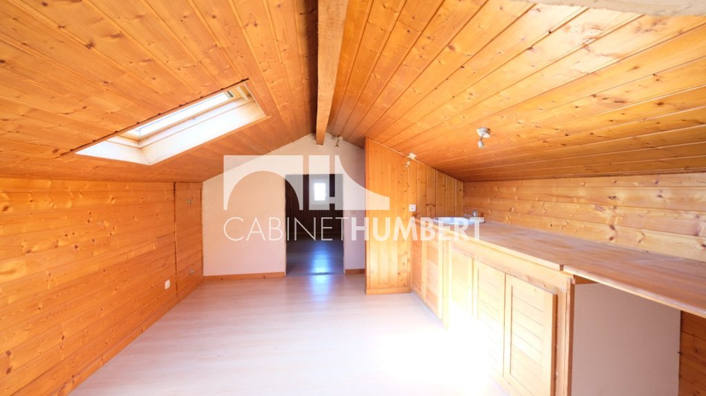 MAISON A VENDRE - ST ROMAIN LES ATHEUX - 110 m2 - 209 000 &euro;