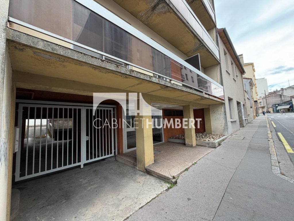 PARKING EXTERIEUR A VENDRE - ST ETIENNE BELLEVUE - 35 m2 - 12 000 &euro;