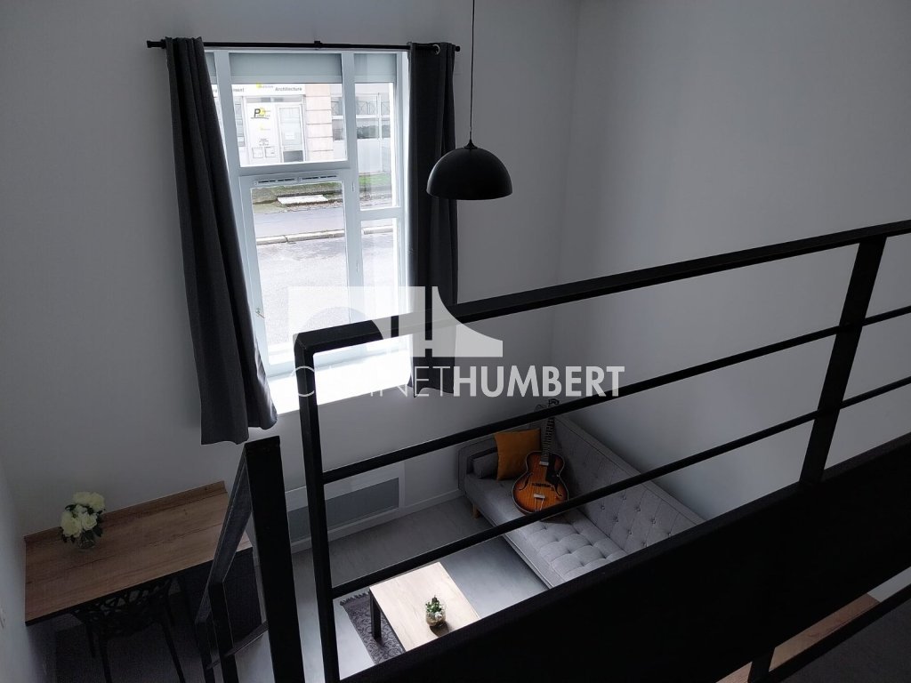 STUDIO A LOUER - ROCHETAILLEE - 30.04 m2 - 455�&euro; charges comprises par mois