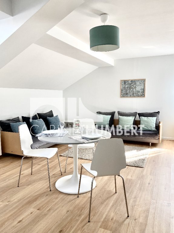 STUDIO A LOUER - ST ETIENNE FACULTE / CENTRE DEUX - 34.09 m2 - 455�&euro; charges comprises par mois