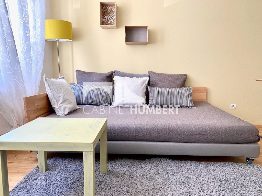 STUDIO A LOUER - ST ETIENNE FACULTE / CENTRE DEUX - 26.75 m2 - 402 &euro; charges comprises par mois