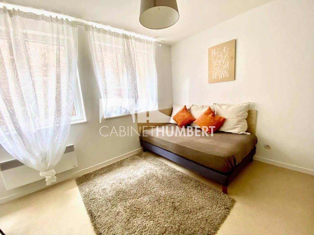 STUDIO A LOUER - ST ETIENNE FACULTE / CENTRE DEUX - 20.52 m2 - 370 &euro; charges comprises par mois
