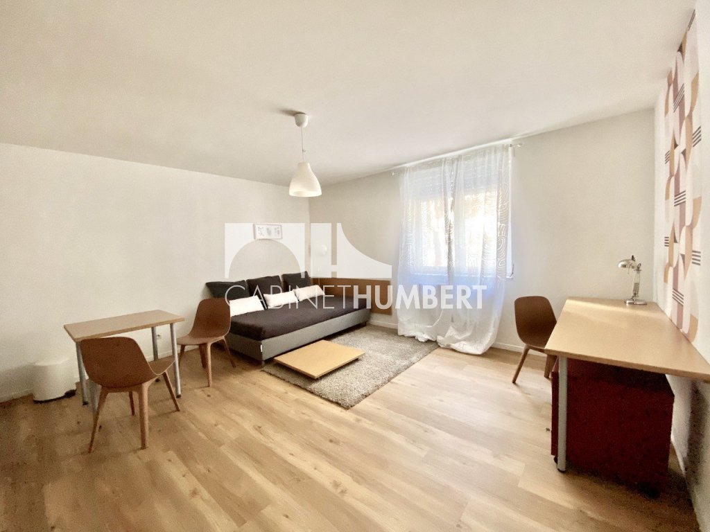 STUDIO A LOUER - ST ETIENNE FACULTE / CENTRE DEUX - 27.09 m2 - 410 &euro; charges comprises par mois