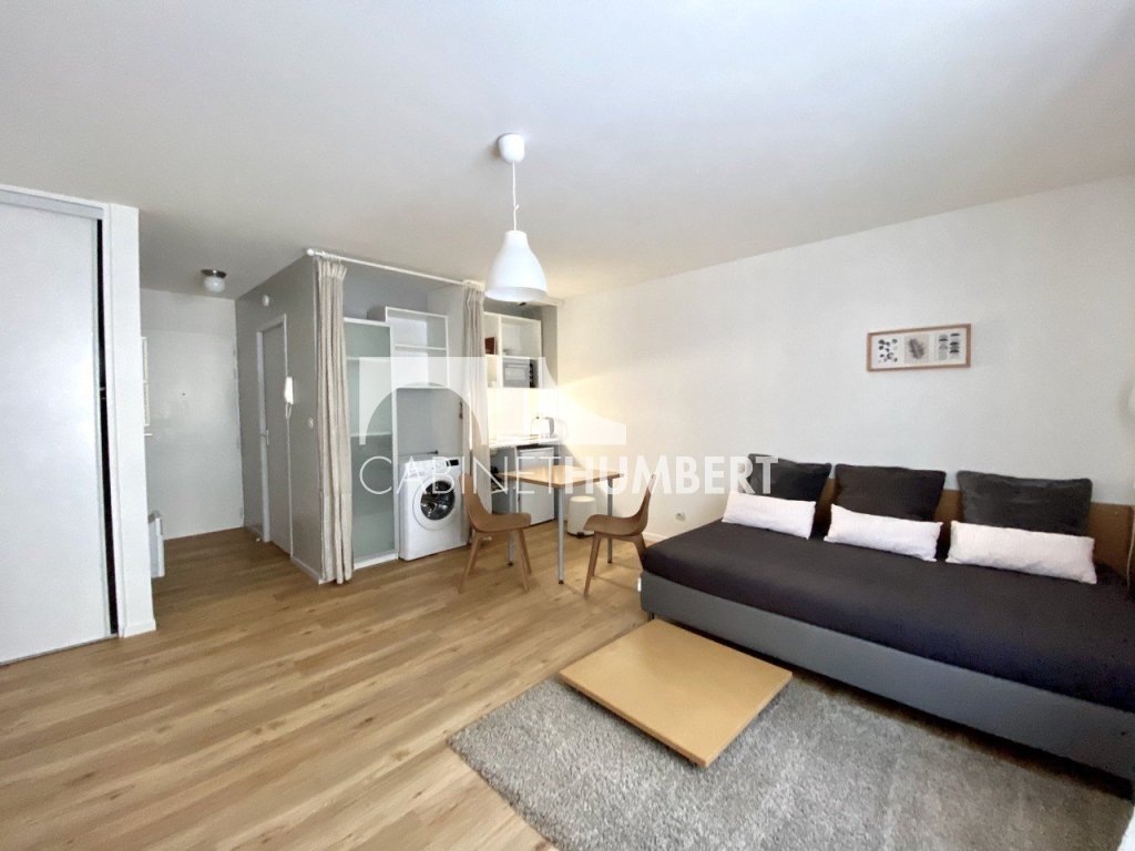 STUDIO A LOUER - ST ETIENNE FACULTE / CENTRE DEUX - 27.09 m2 - 410 &euro; charges comprises par mois