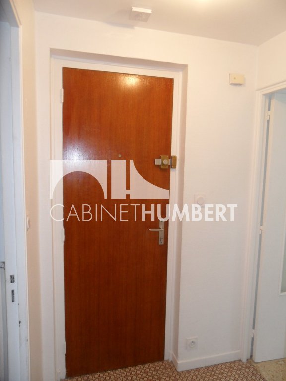 STUDIO A LOUER - ST ETIENNE FAURIEL - 30 m2 - 375�&euro; charges comprises par mois