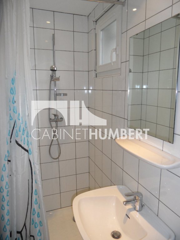 STUDIO A LOUER - ST ETIENNE FAURIEL - 30 m2 - 375�&euro; charges comprises par mois