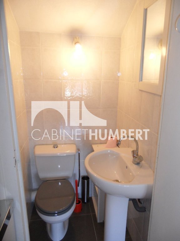 STUDIO A LOUER - ST ETIENNE LYCEE CLAUDE FAURIEL - 15.9 m2 - 345�&euro; charges comprises par mois