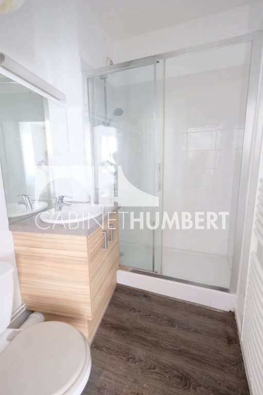 STUDIO A LOUER - ST ETIENNE Place Badouillere - 17.31 m2 - 310 &euro; charges comprises par mois