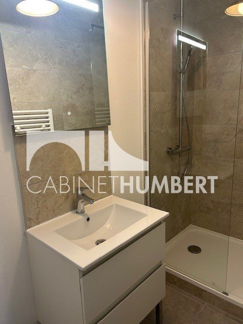 STUDIO A LOUER - ST ETIENNE BAS DE FAURIEL PROCHE VILLEBOEUF ET PLACE CHAVANELLE - 25.93 m2 - 345�&euro; charges comprises par mois