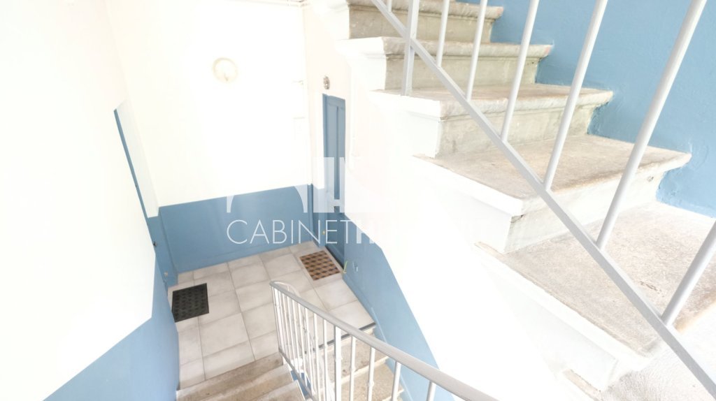 STUDIO A VENDRE - ST ETIENNE FAURIEL - 26.1 m2 - 45 000 €