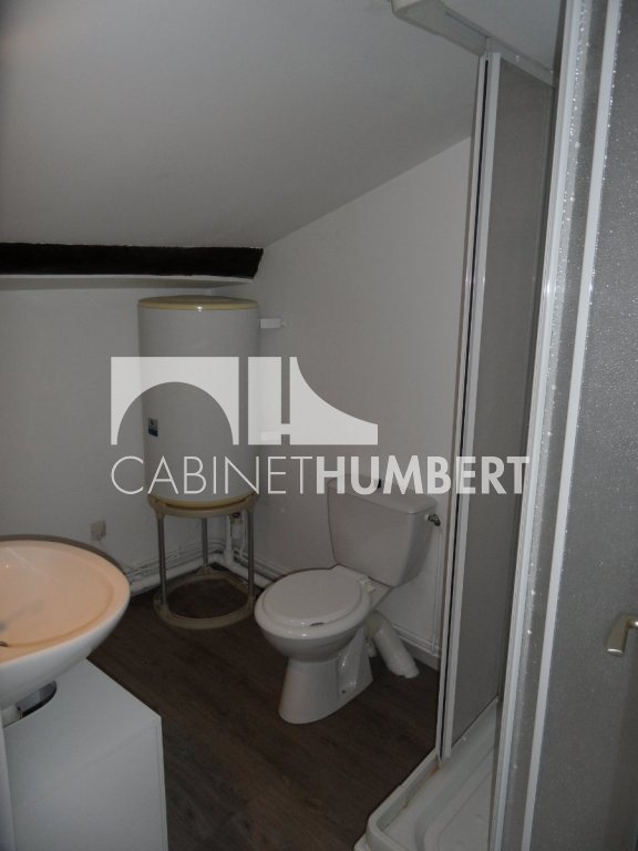 APPARTEMENT T1 A LOUER - ST ETIENNE BADOUILL�RE - 23 m2 - 295�&euro; charges comprises par mois