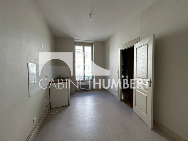APPARTEMENT T1 A LOUER - ST ETIENNE CARNOT - 29.42 m2 - 345 &euro; charges comprises par mois