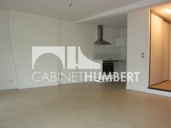 APPARTEMENT T1 A LOUER - ST ETIENNE CENTRE VILLE - 32.09 m2 - 355 € charges comprises par mois