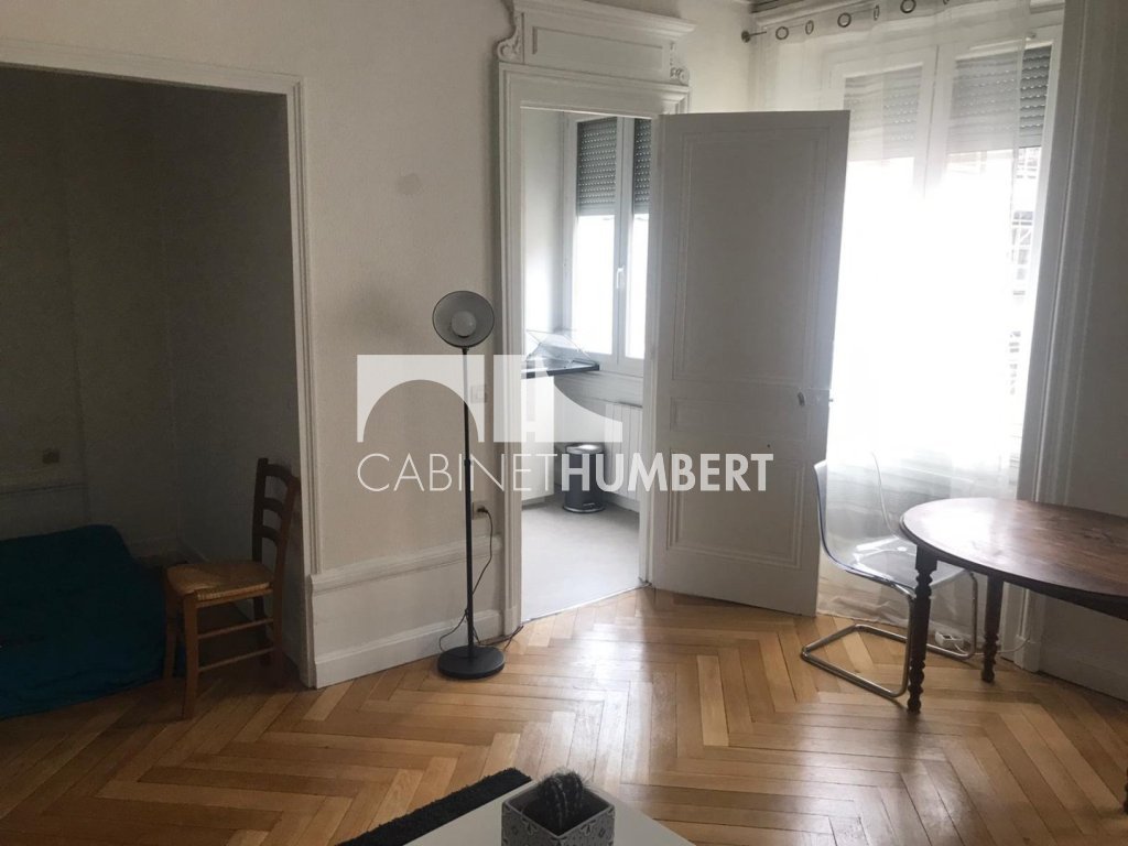 APPARTEMENT T1 A LOUER - ST ETIENNE CENTRE VILLE - 34.18 m2 - 390 &euro; charges comprises par mois
