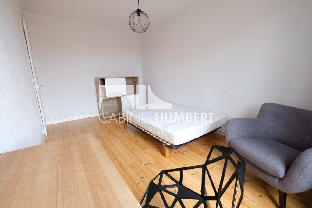 APPARTEMENT T1 A LOUER - ST ETIENNE CENTRE VILLE - 39 m2 - 475 &euro; charges comprises par mois